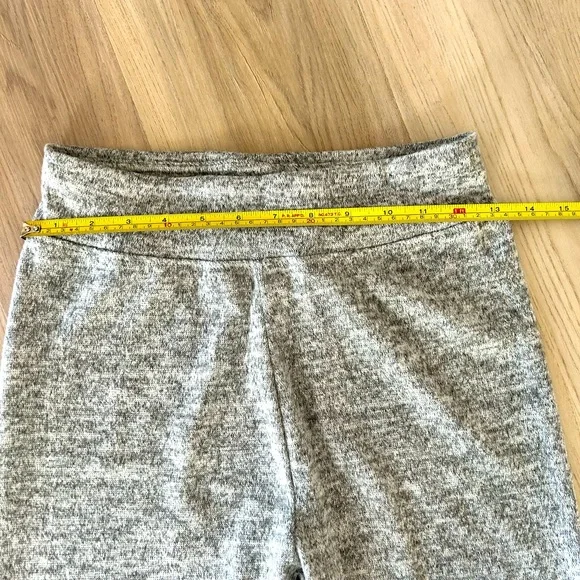 Leggings Women’s Heather Gray Size Med Like New Casual Comfort Everyday - Picture 2 of 6